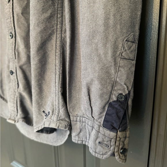 🦅 AE Color Block Long Sleeve Button Down Shirt - Picture 2 of 9